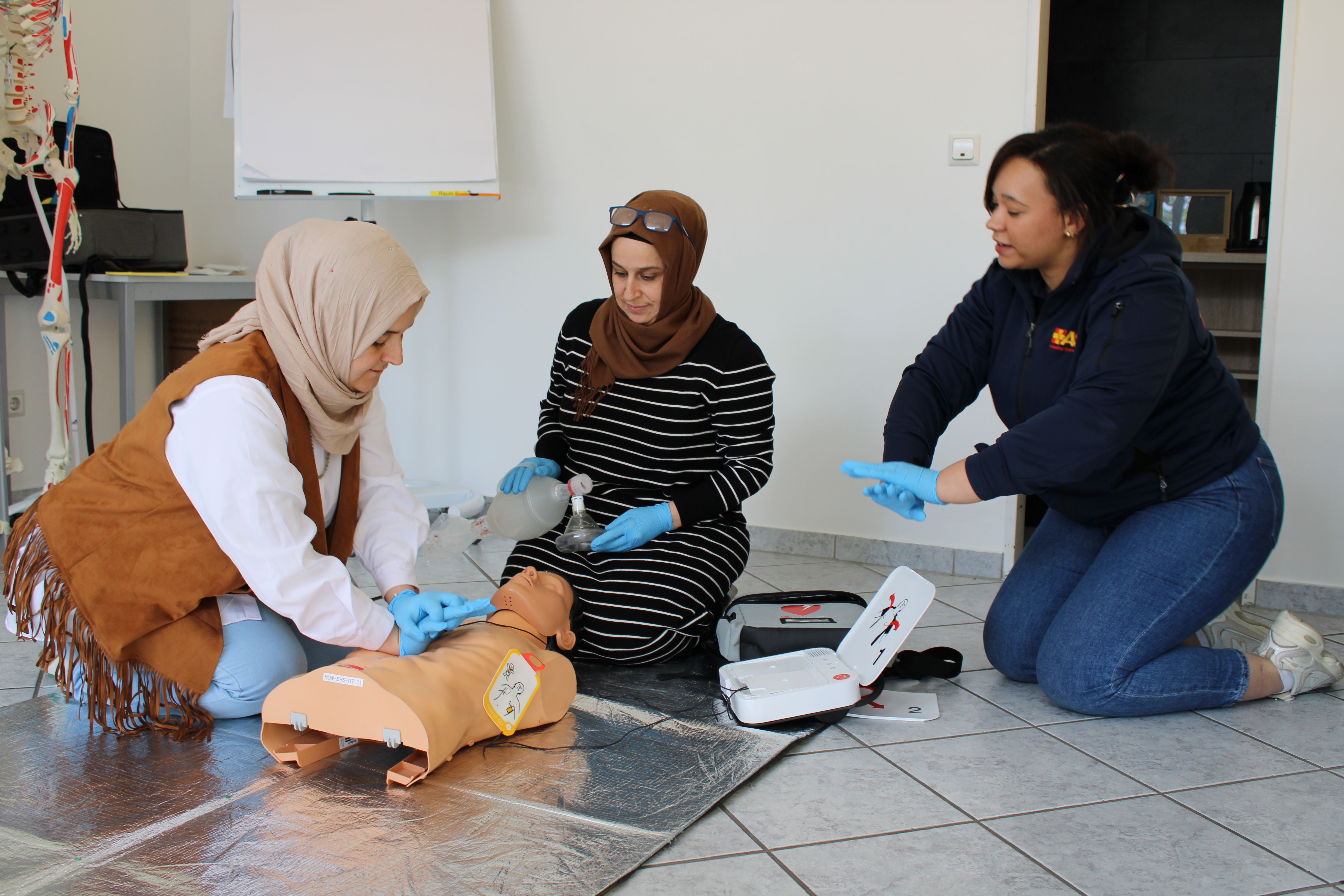 Projekt ZUG - Zugang zu Gesundheitsberufen für Menschen mit Flucht- und Migrationshintergrund