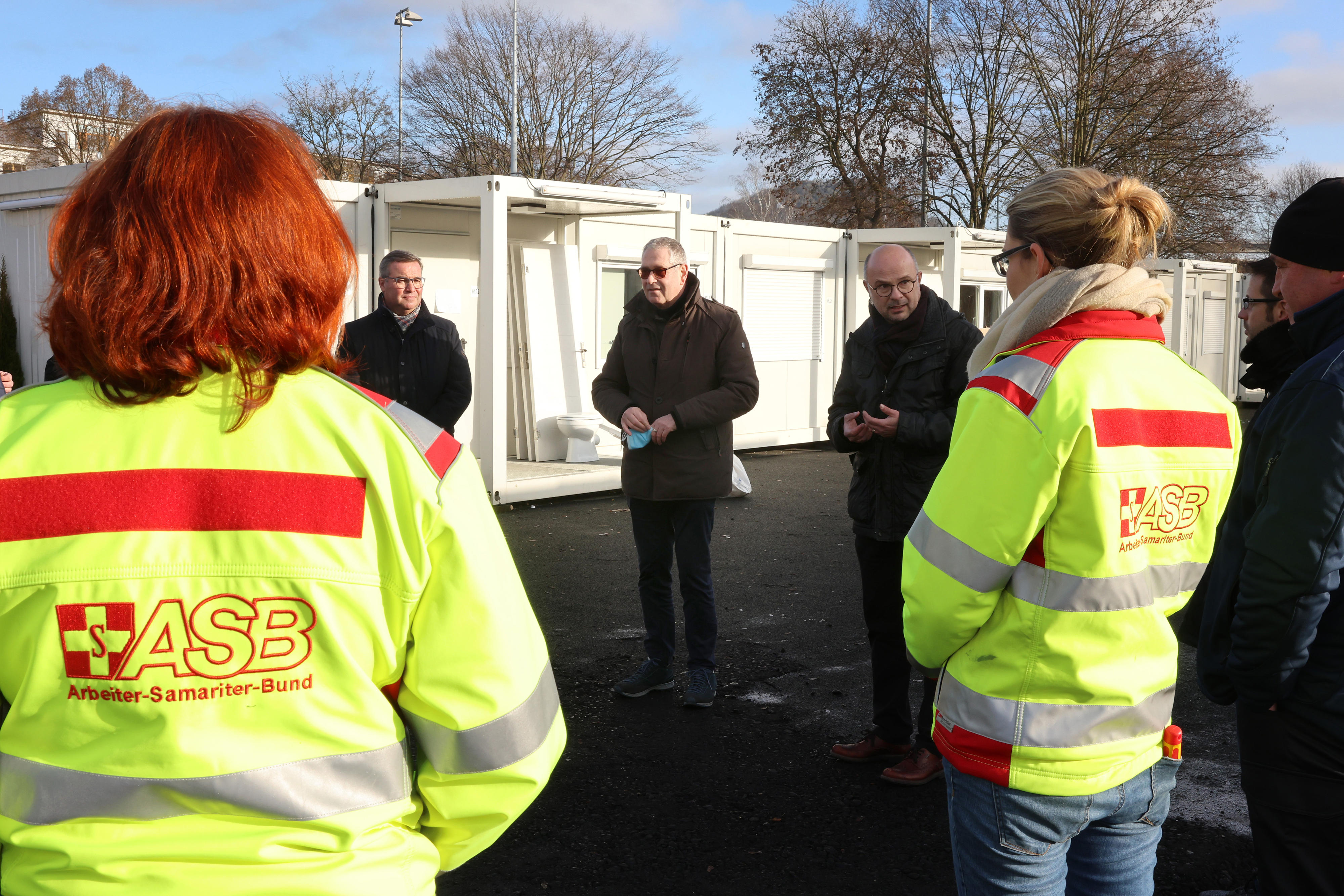 Einzug der ersten Bewohner in die Behelfsunterkunft in Bad Neuenahr-Ahrweiler